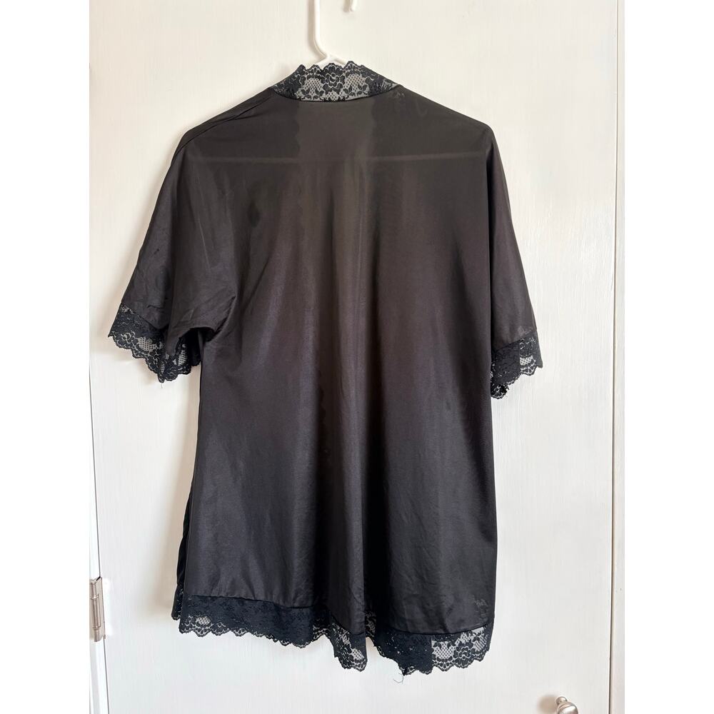 Lady Cameo Black Short Sleeve Satin Cardigan Robe Lace Trim OS Dark Romantic - Picture 2 of 6